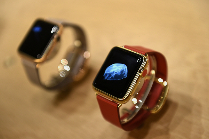 APPLE WATCH <YONHAP NO-0378> (Bloomberg)