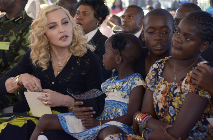 Malawi Madonna <YONHAP NO-0273> (AP)