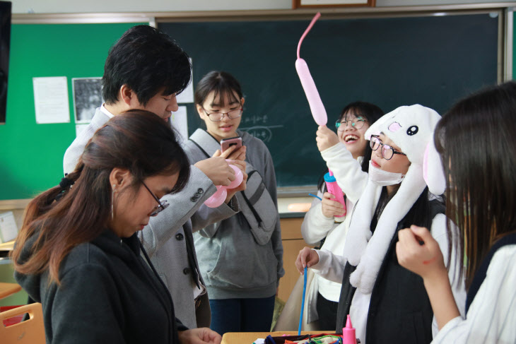 청소년 자원봉사 문화 활성화에 앞장서는 찾.자.박 활동!