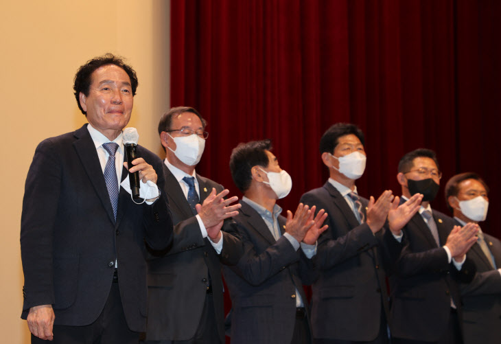 03-1의성군제공 노인의 날 기념행사