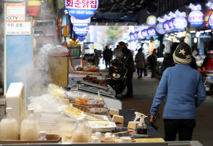 김 나는 전통시장<YONHAP NO-2957>