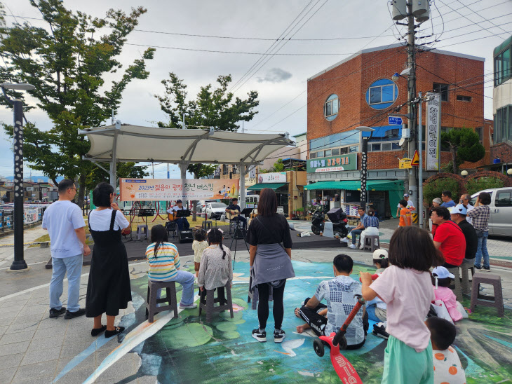 청년 거리공연(버스킹) 개최2