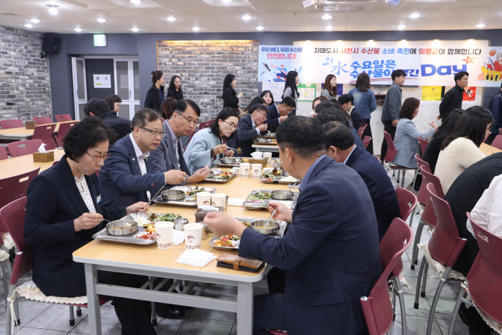 #2. 231019 보도사진1(의령군청 구내식당