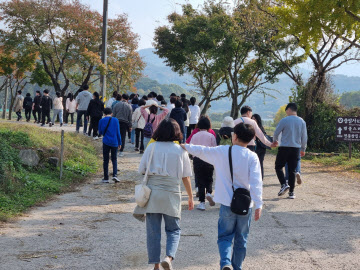 2.수원시, 발달장애인과 보호자 기차여행 지원 (1)