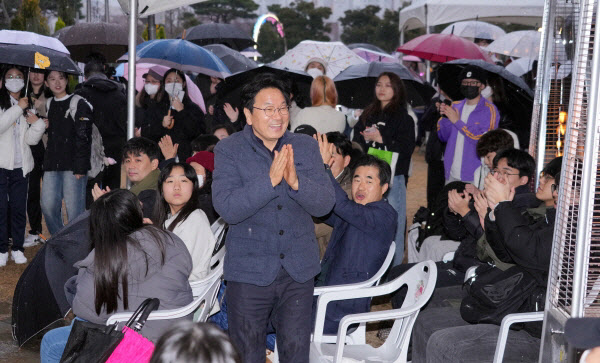 시청앤(&)조이 크리스마스 행사