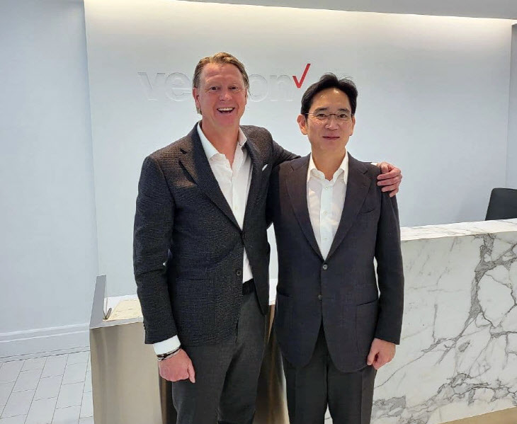 2021년 11월 이재용 당시 부회장과 버라이즌 CEO