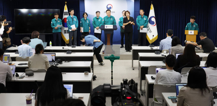 질문에 답하는 조규홍 장관<YONHAP NO-3568>