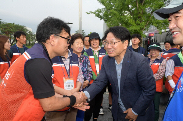 특별재난지역 자원봉사자 복구활동 격려