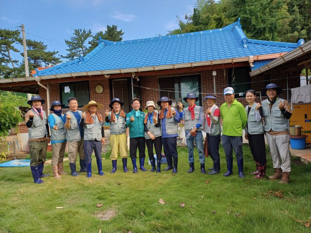 청양군 공직자 및 단체, 420여 명 수해지역 자원봉사