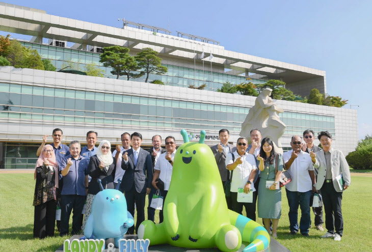 말레이시아 정부대표단 공사 방문