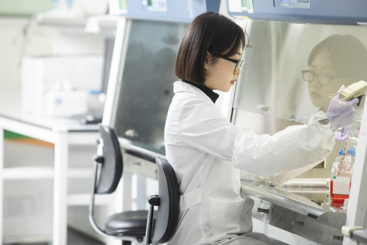 (사진)SamsungBioepis_Lab_1